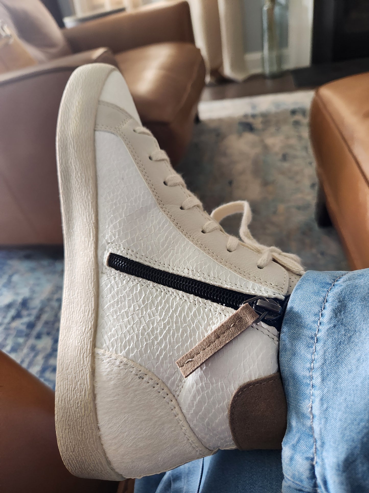 Elle - Vintage Faux Leather High-top Star Sneakers