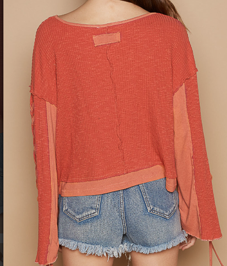 OVERSIZED RIBBED KNIT TOP