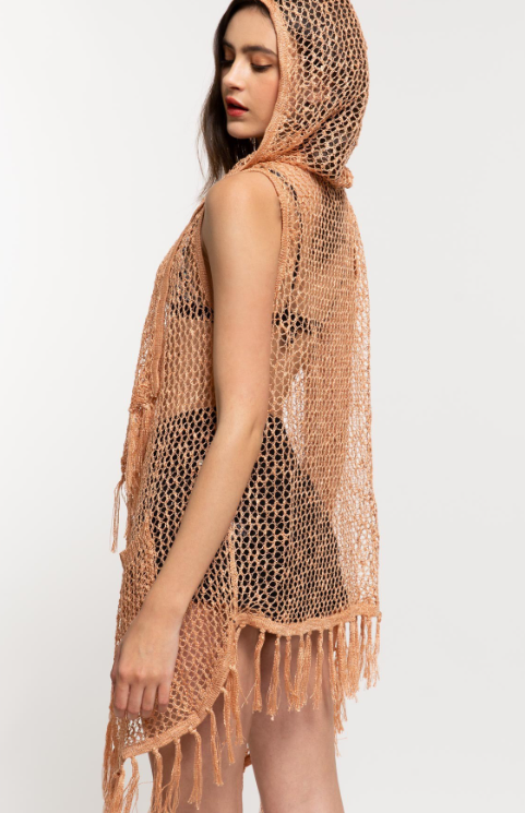 SLEEVELESS HOODED VEST