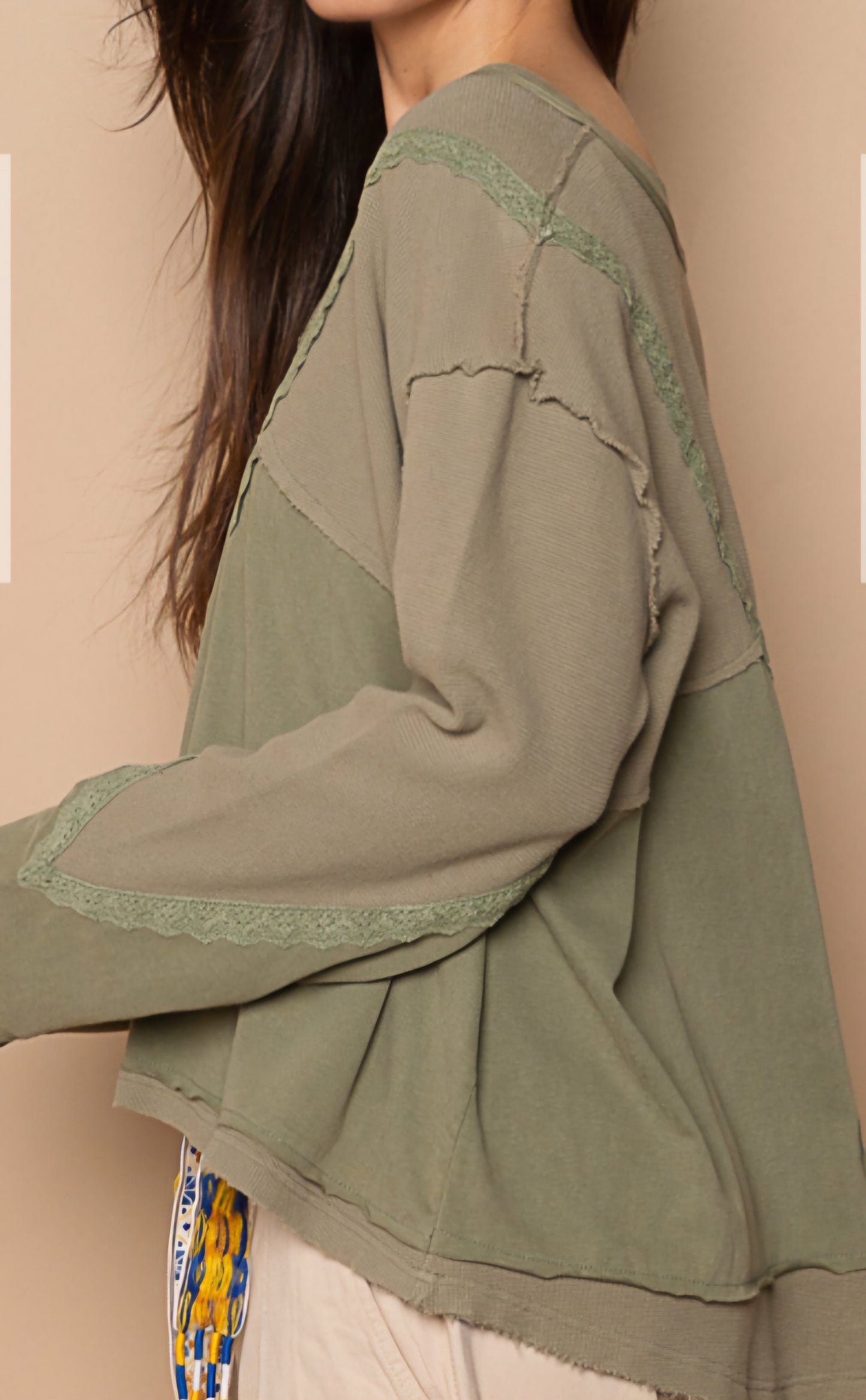 V-NECK LONG SLEEVE OVERSIZED FIT THERMAL TOP