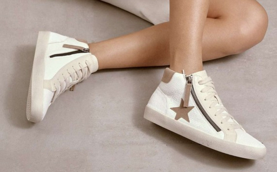 Elle - Vintage Faux Leather High-top Star Sneakers