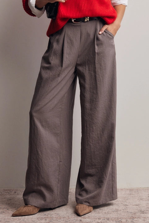 Women's Pleated Wide-Leg Woven Pants