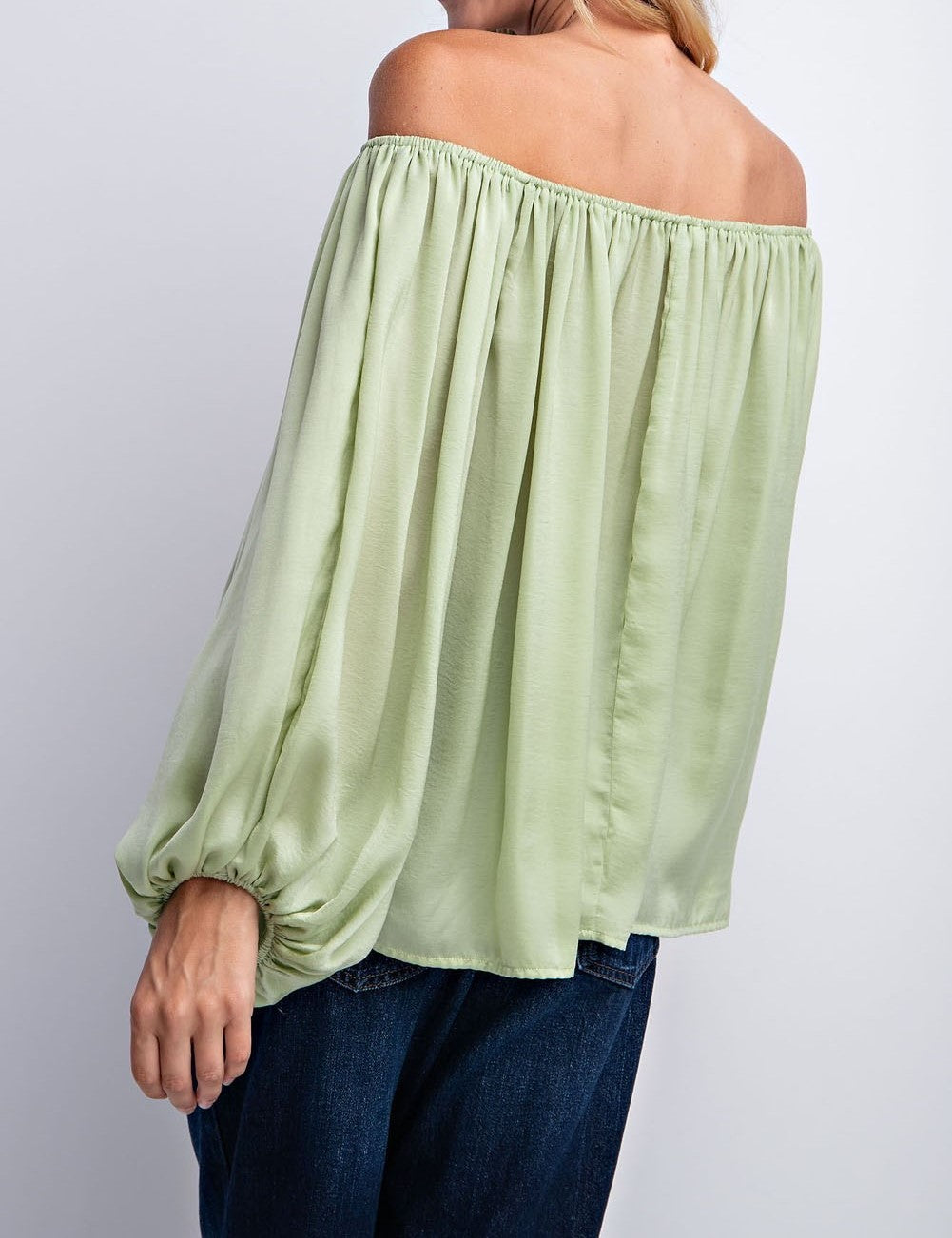 OFF THE SHOULDER PEASANT SOLID TOP