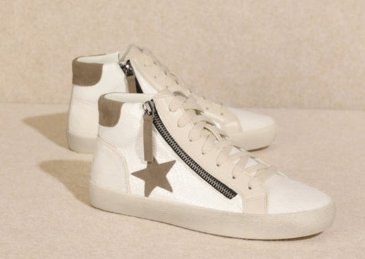 Elle - Vintage Faux Leather High-top Star Sneakers