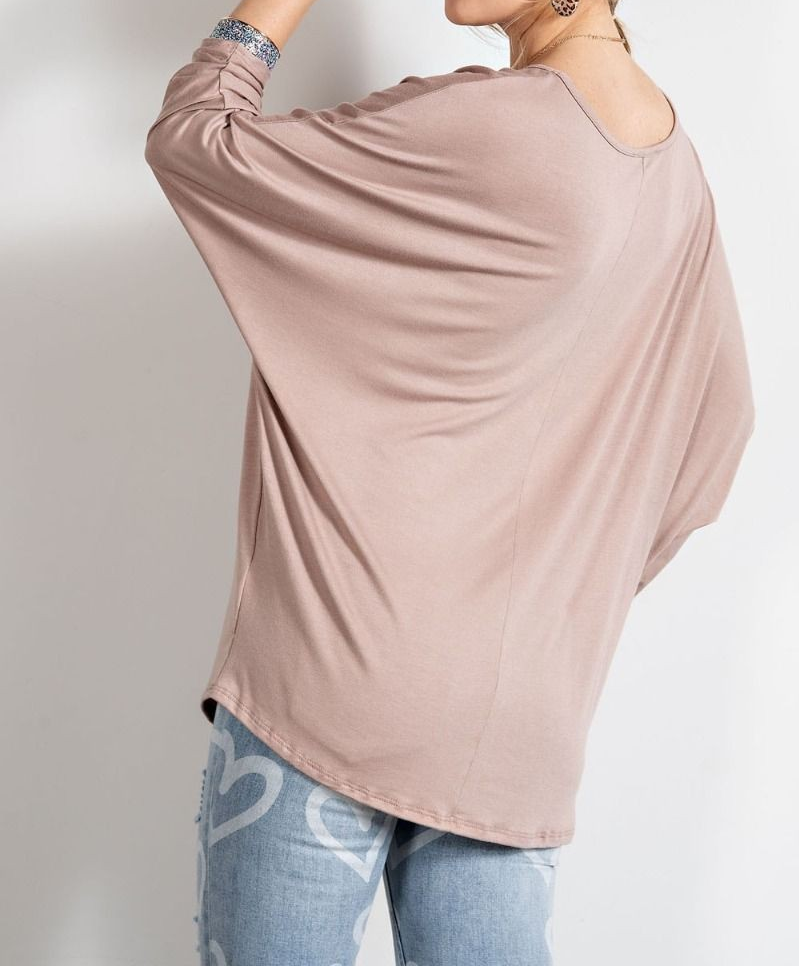 LONG SLEEVE ASYMMETRICAL HEM TOP