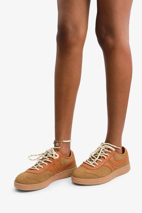 About It Retro Court Sneaker