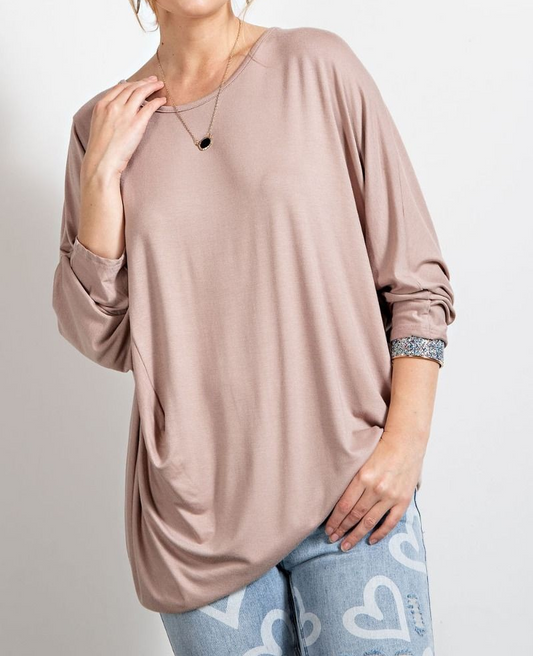 LONG SLEEVE ASYMMETRICAL HEM TOP